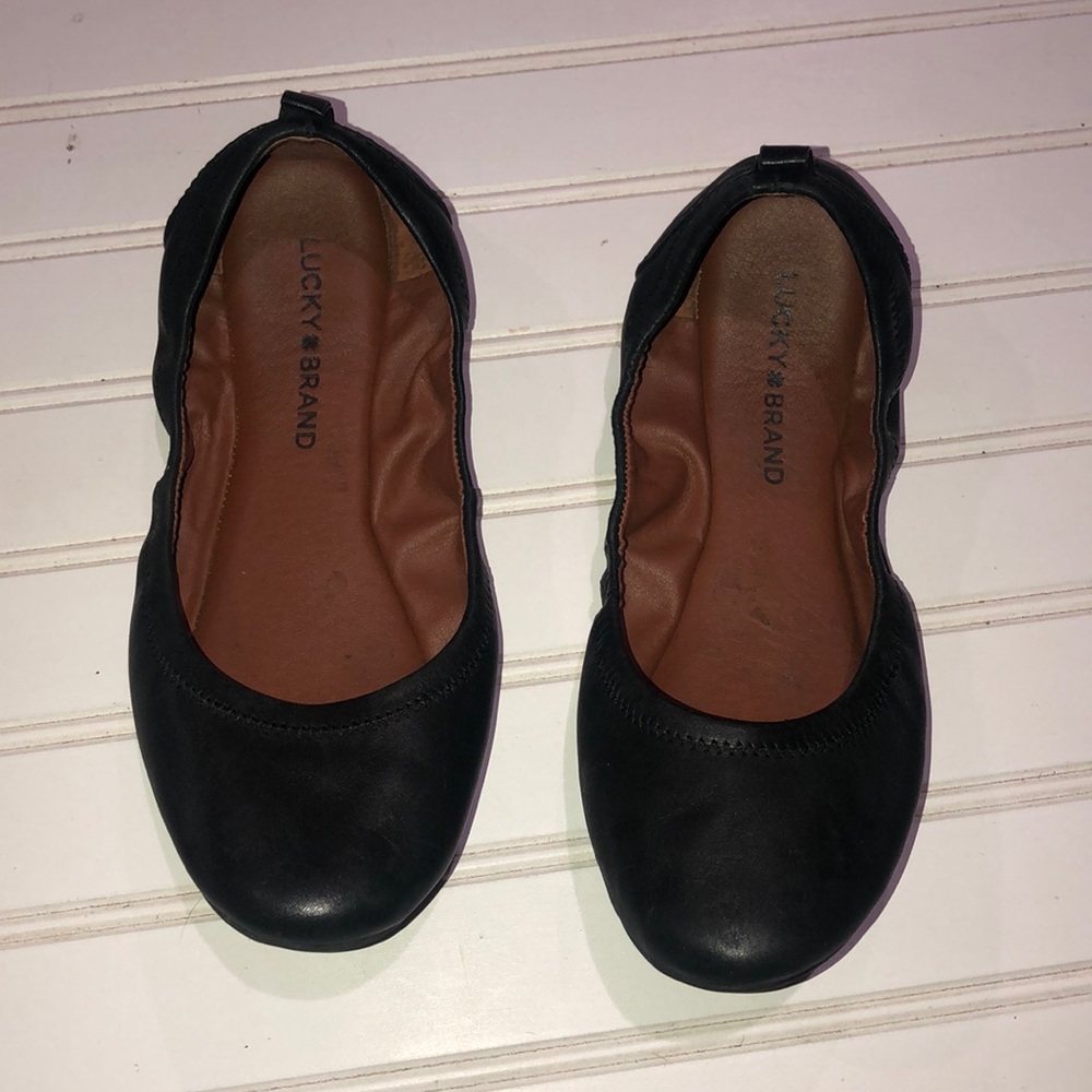 Lucky brand black leather flats